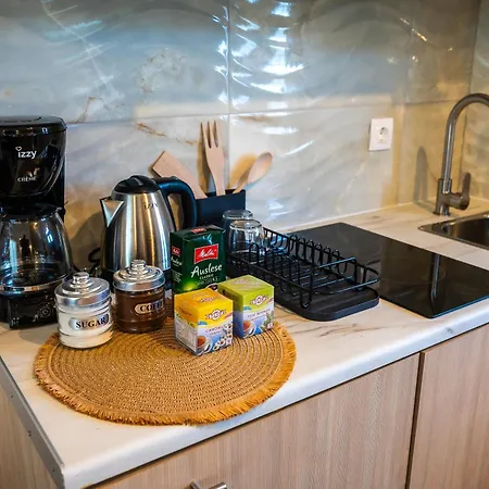 Margo Cozy * Mavrovoúnion