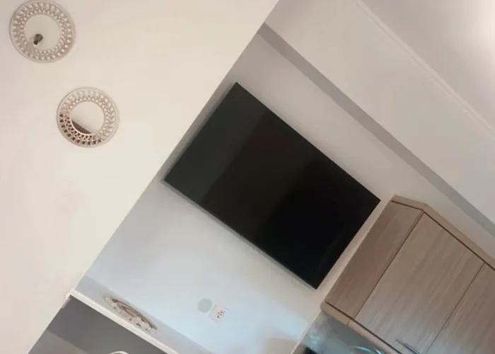 Margo Cozy * Mavrovoúnion