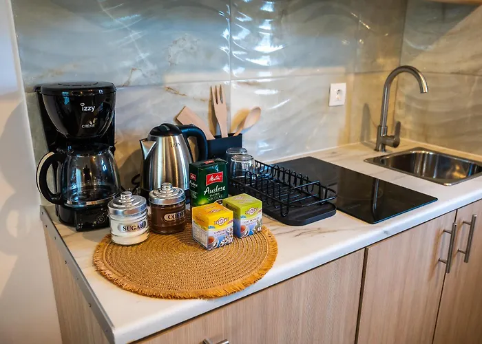 Margo Cozy * Mavrovoúnion