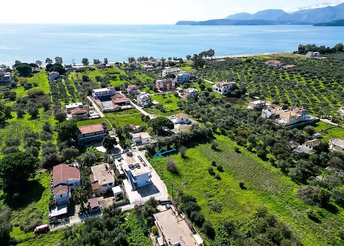 Margo Cozy Apartamento Mavrovoúnion